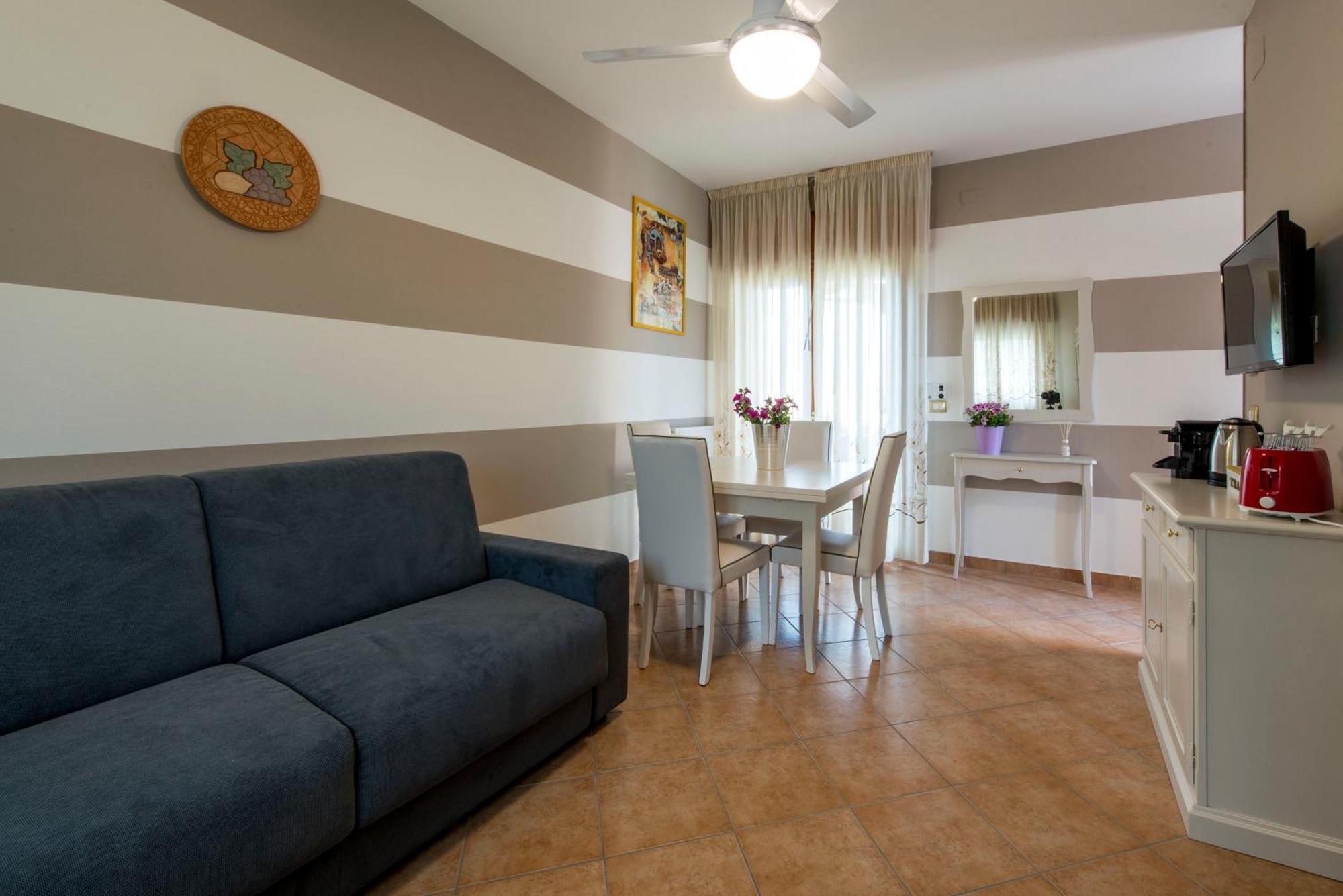 Italianflat - Peschiera Residence Peschiera del Garda Ngoại thất bức ảnh
