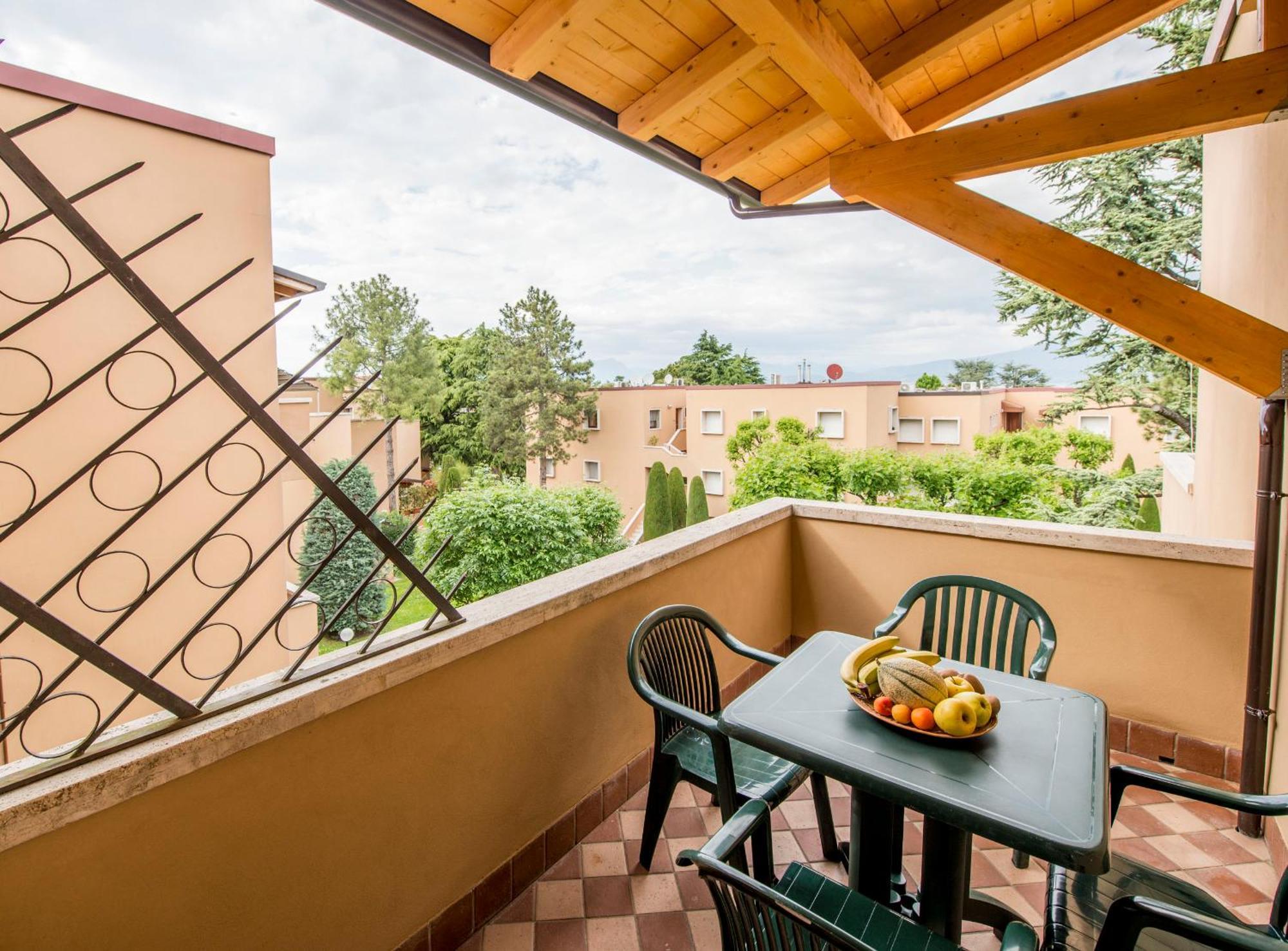 Italianflat - Peschiera Residence Peschiera del Garda Ngoại thất bức ảnh